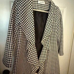 Calvin Klein Black & White Houndstooth Jacket - Size 12